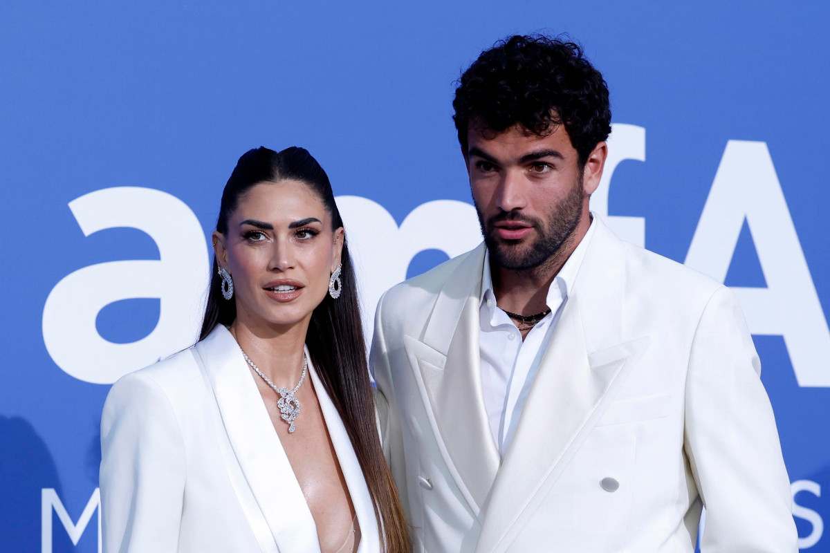 Melissa Satta e Matteo Berrettini posano assieme