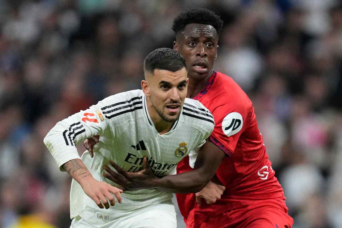 Agoume in azione con Ceballos