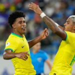 Andrey Santos e compagno